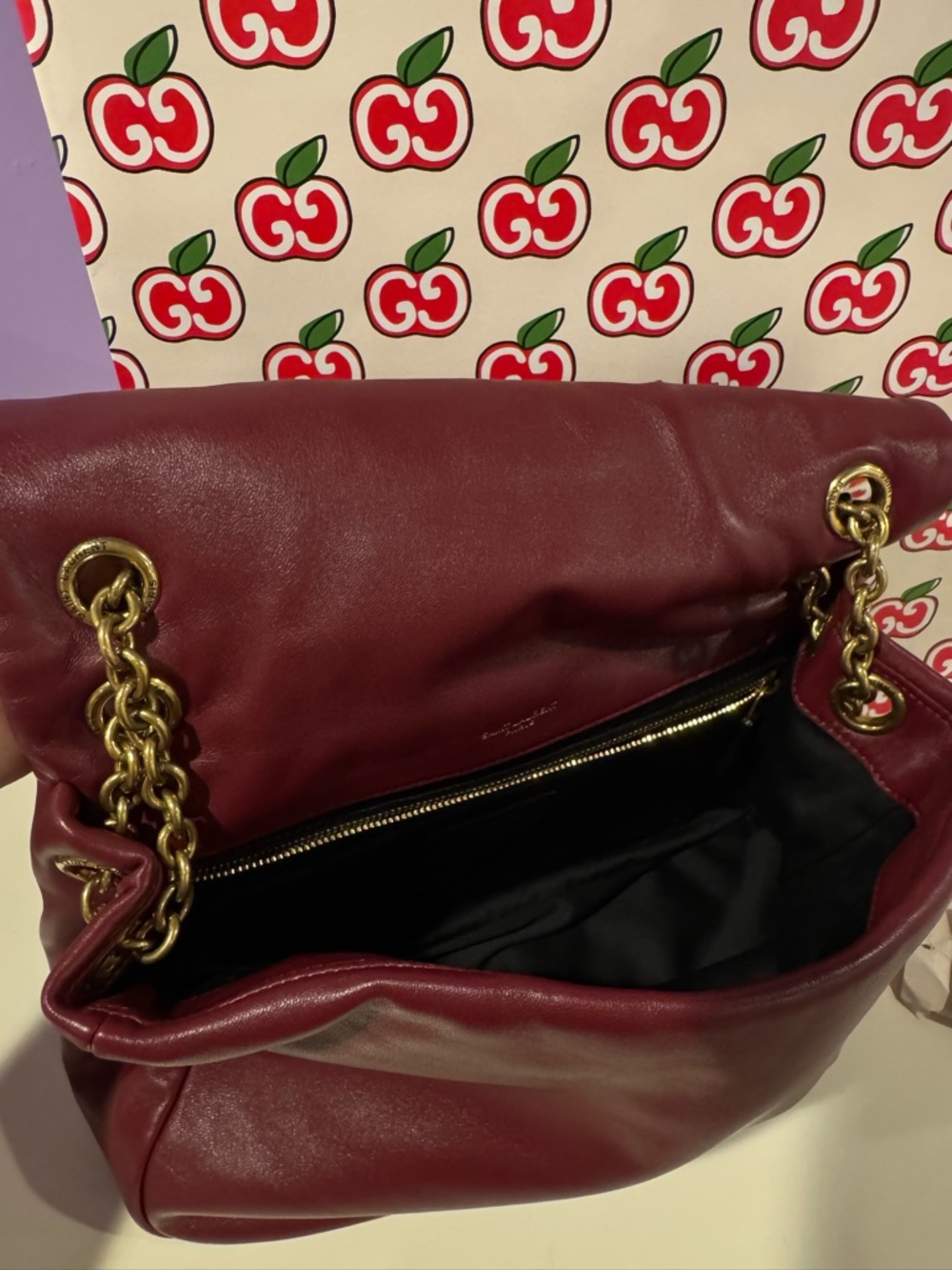 SAINT LAURENT
Medium Jamie Dark Bordeaux Bag - Picture 10 of 12